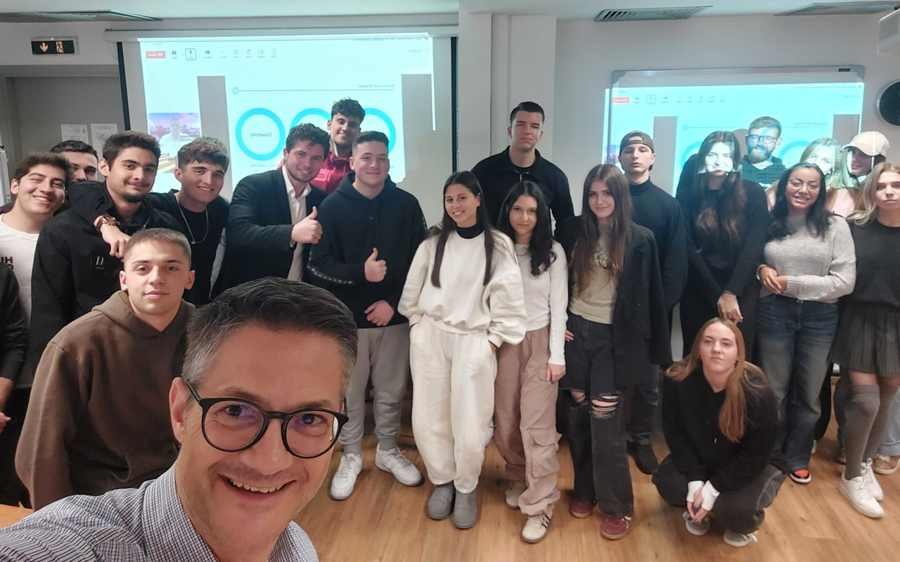 CITY College Business students engage with international HR expert on core management principles during virtual session